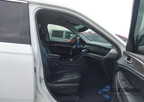 2021 Jeep Grand Cherokee L Limited 4X4 z USA, uszkodzony, nr VIN 1C4RJKBG6M8101769